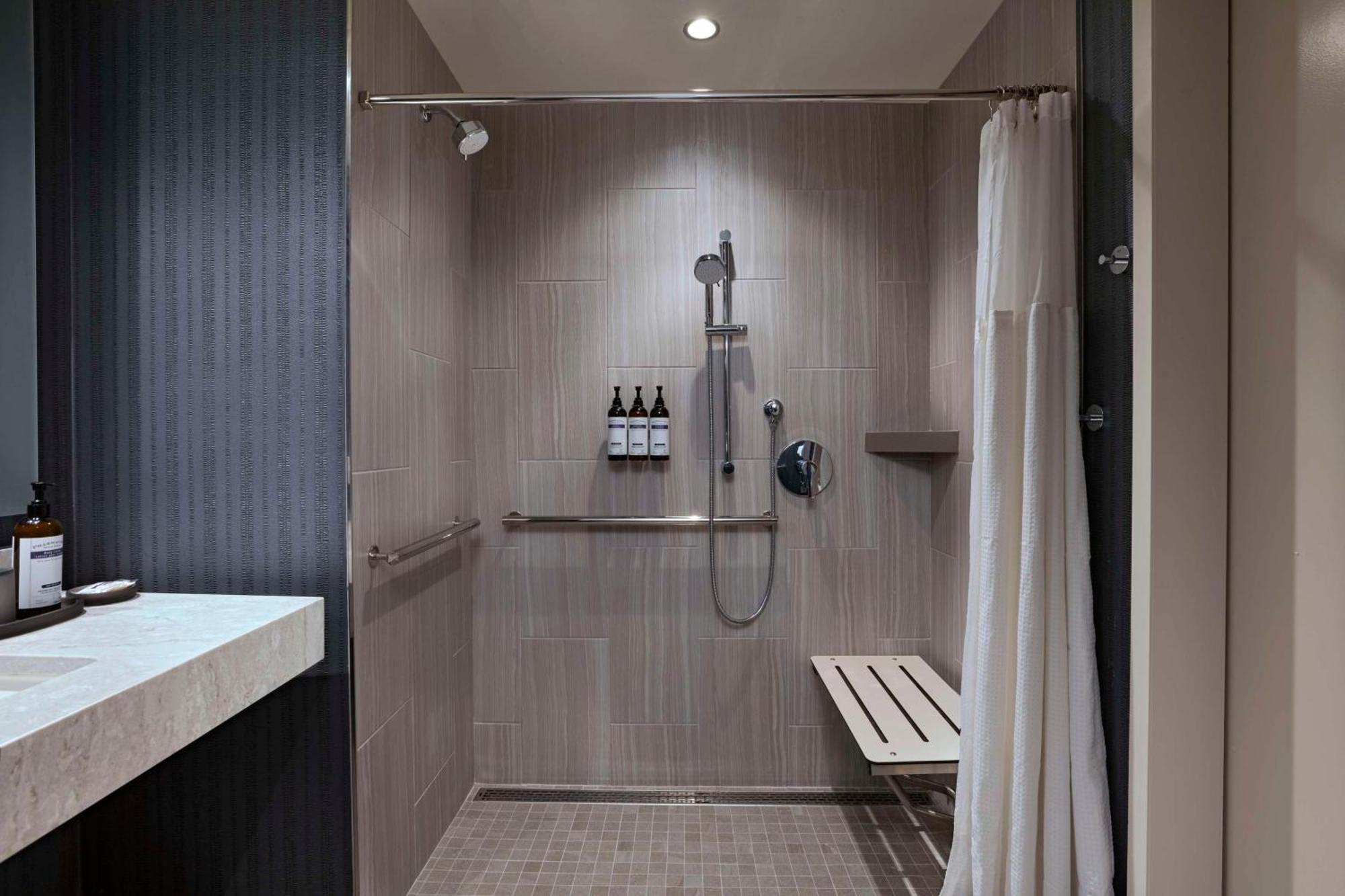 فندق Hyatt Regency كونرو المظهر الخارجي الصورة